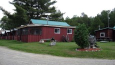 guest cabins at Beaverland Camp