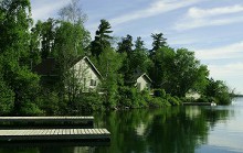 Lakefront guest cabins at Hanson's Hideaway Lodge & Getaway North Outposts