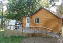 Tomahawk Resort guest cabin overlooking the lake