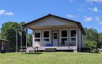 chiblow-lake-lodge-cabin-5
