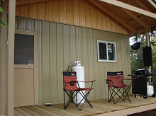 Housekeeping guest cabin at Northern Nights Outfitters